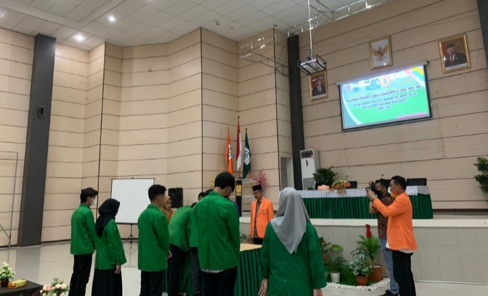 Suasana Pelantikan LK FEBI, Aulau Febi, Kamis (03/02/2022) pagi.